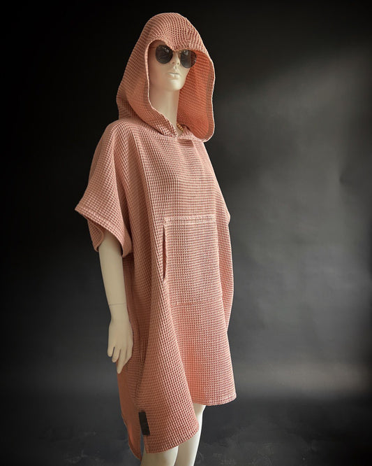 Lühike pončo vahvliriidest - unisex / roosa