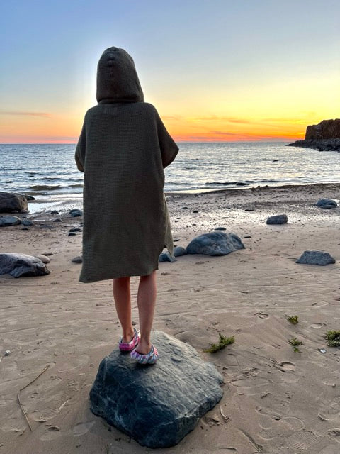 Pončo vafelkangast lühike - unisex / roheline