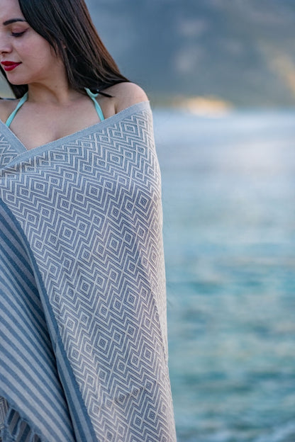 Beach Towel Tila - grey