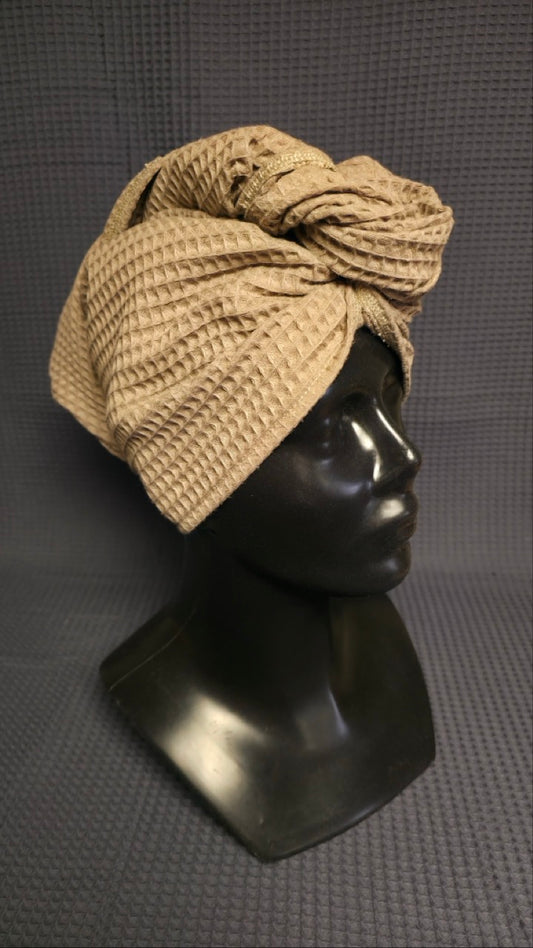 Matu dvielis Turbāns ar podziņu vafeļauduma / gaiši brūns