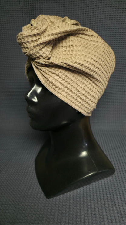 Matu dvielis Turbāns ar podziņu vafeļauduma / gaiši brūns