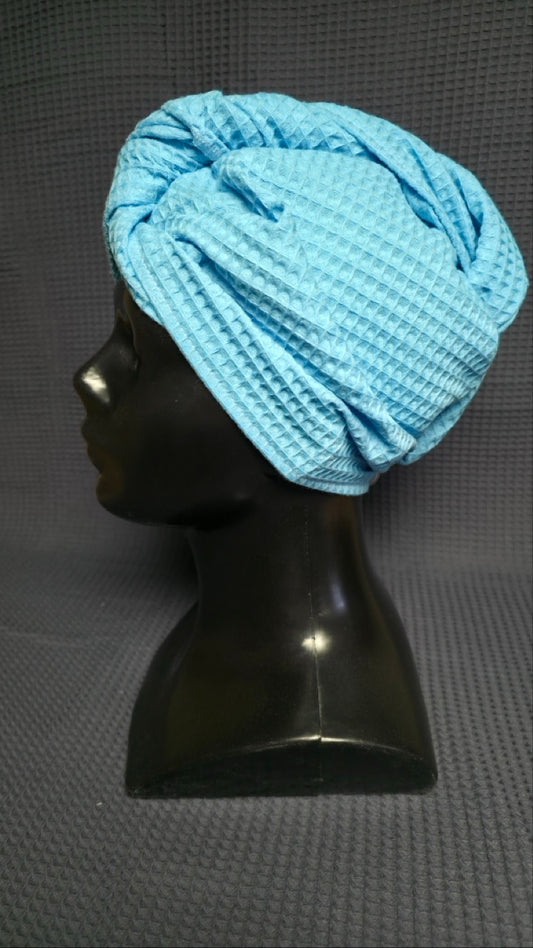 Plaukų rankšluostis Turbanas su sagomis, vafliniu pynimu / šviesiai mėlyna