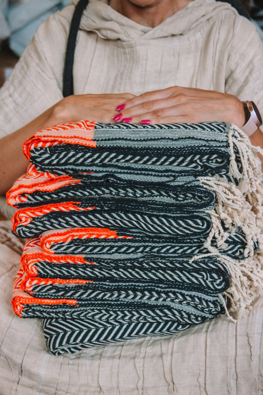 Pludmales dvielis ORANŽI MELNS