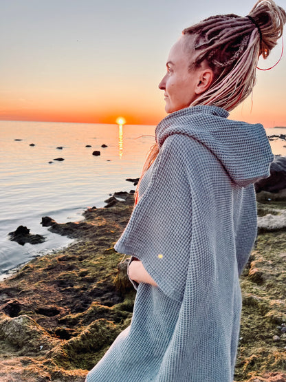 Pončo vafeļauduma garais - unisex / pelēks