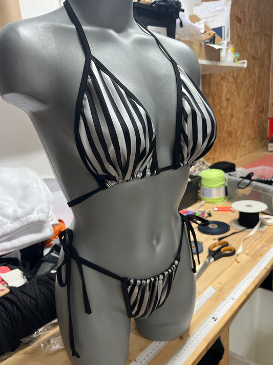 KT - BIKINI -  one size - SVĪTRAINS